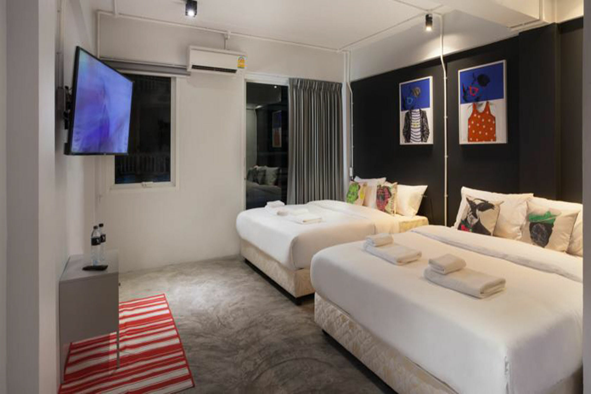 W1A Jomtien Hotel Luaran gambar
